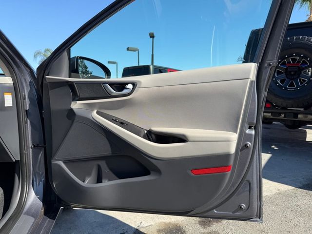 2018 Hyundai Ioniq Hybrid SEL Hatchback - 22979544 - 20