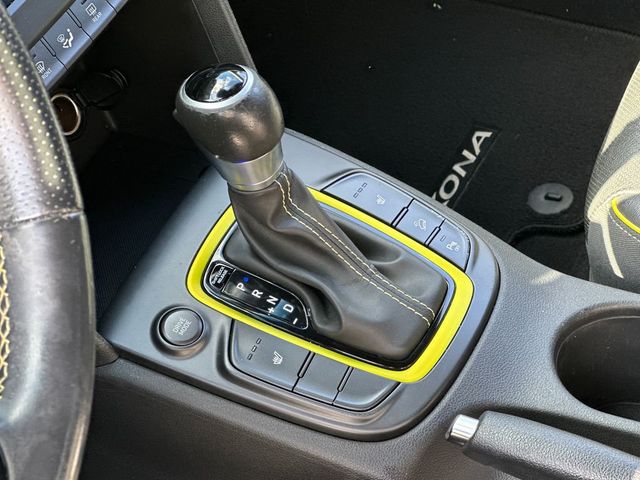 2018 Hyundai Kona Ultimate - 23048631 - 17