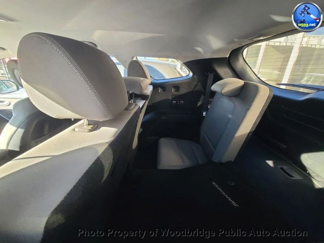 2018 Hyundai Santa Fe SE 3.3L Automatic AWD - 23102588 - 9