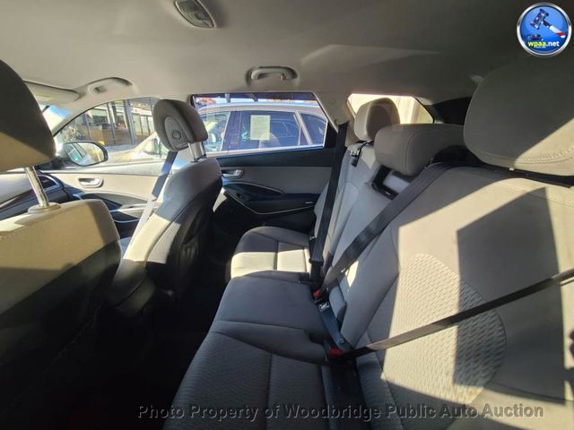 2018 Hyundai Santa Fe SE 3.3L Automatic AWD - 23102588 - 8