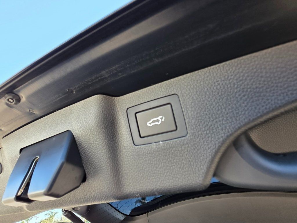 2018 Hyundai Santa Fe Sport 2.0T Ultimate Automatic - 22960515 - 13