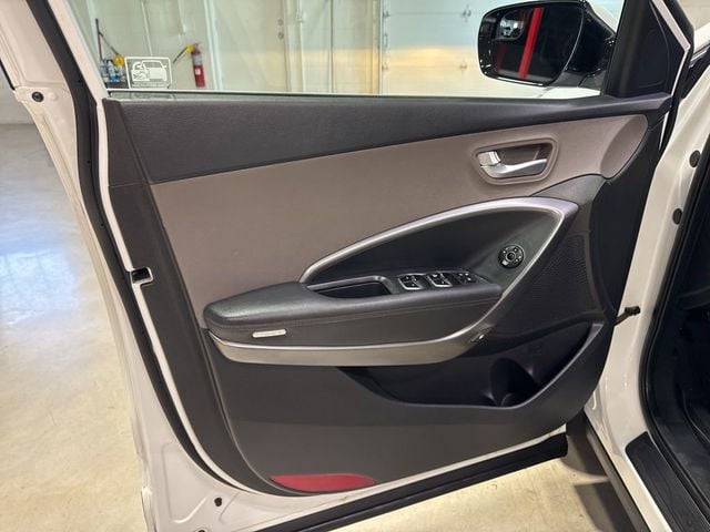 2018 Hyundai Santa Fe Sport 2.4L Automatic - 23026079 - 18