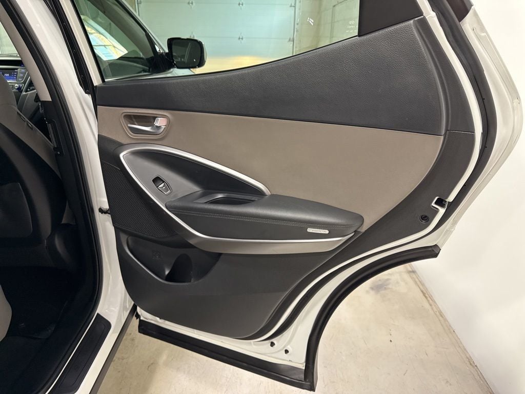 2018 Hyundai Santa Fe Sport 2.4L Automatic - 23026079 - 26