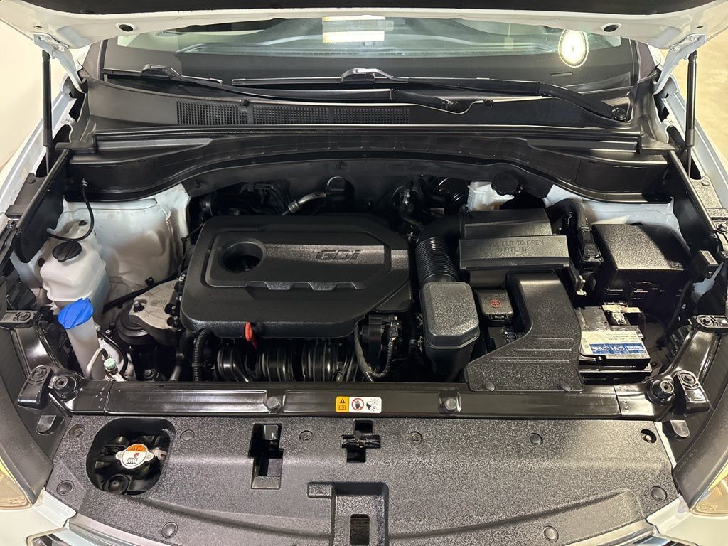 2018 Hyundai Santa Fe Sport 2.4L Automatic - 23026079 - 29