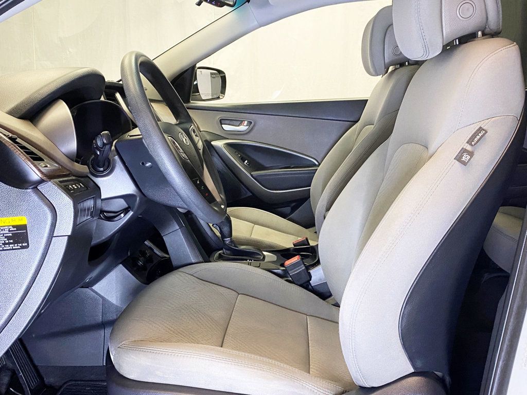 2018 Hyundai Santa Fe Sport 2.4L Automatic AWD - 22944292 - 19