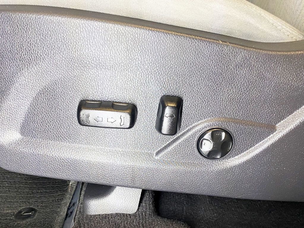 2018 Hyundai Santa Fe Sport 2.4L Automatic AWD - 22944292 - 20