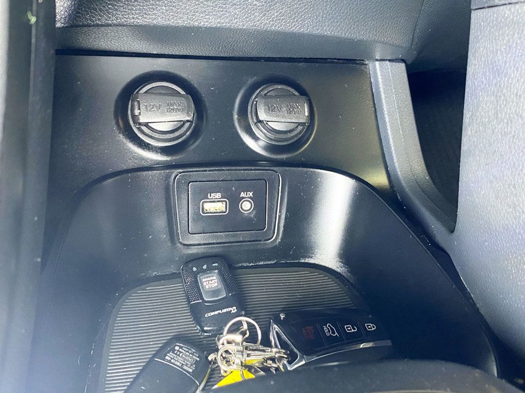 2018 Hyundai Santa Fe Sport 2.4L Automatic AWD - 22944292 - 33