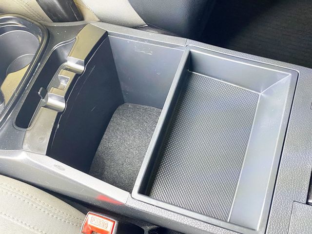 2018 Hyundai Santa Fe Sport 2.4L Automatic AWD - 22944292 - 37