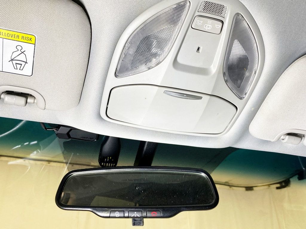 2018 Hyundai Santa Fe Sport 2.4L Automatic AWD - 22944292 - 38