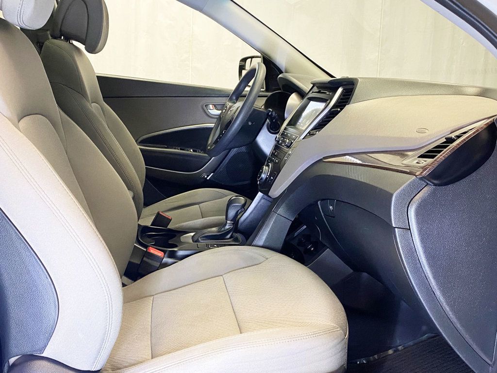 2018 Hyundai Santa Fe Sport 2.4L Automatic AWD - 22944292 - 43