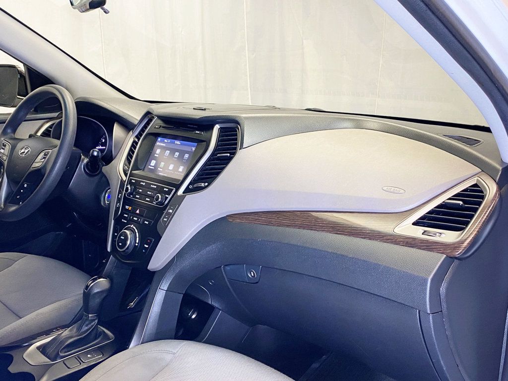 2018 Hyundai Santa Fe Sport 2.4L Automatic AWD - 22944292 - 44
