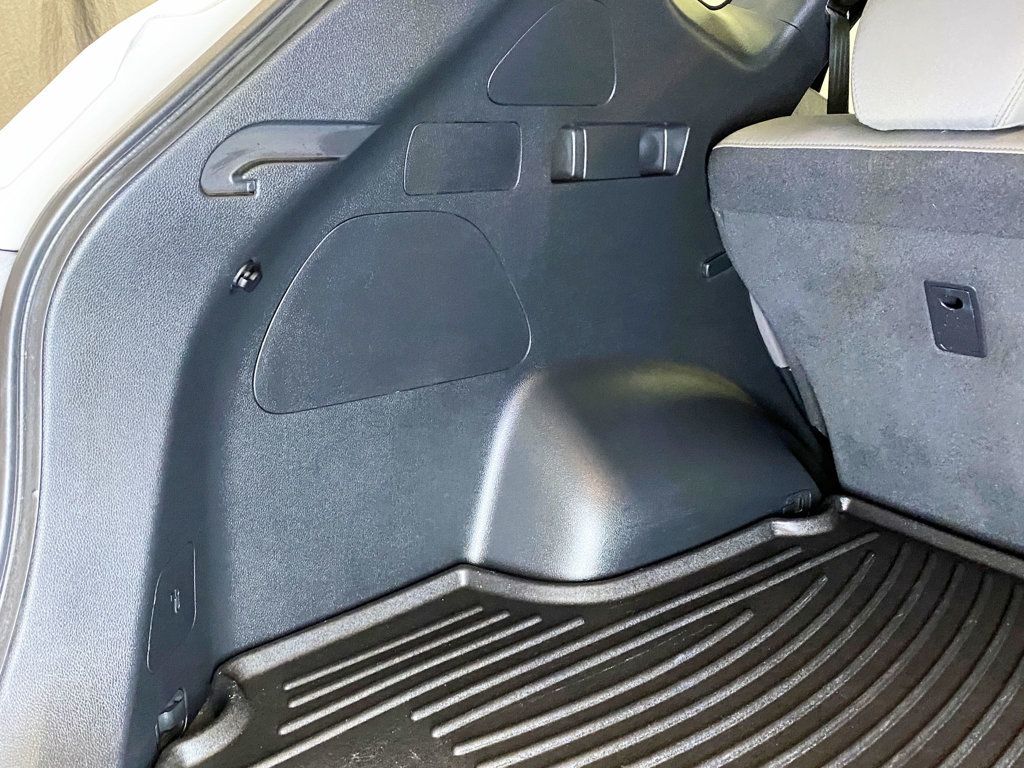 2018 Hyundai Santa Fe Sport 2.4L Automatic AWD - 22944292 - 55