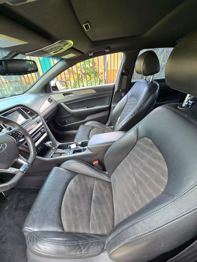 2018 Hyundai Sonata  - 23044795 - 4