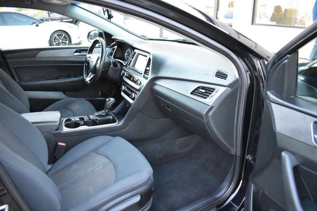 2018 Hyundai Sonata  - 23008772 - 17