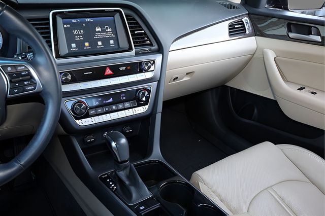 2018 HYUNDAI SONATA Limited 2.4L - 22952283 - 21