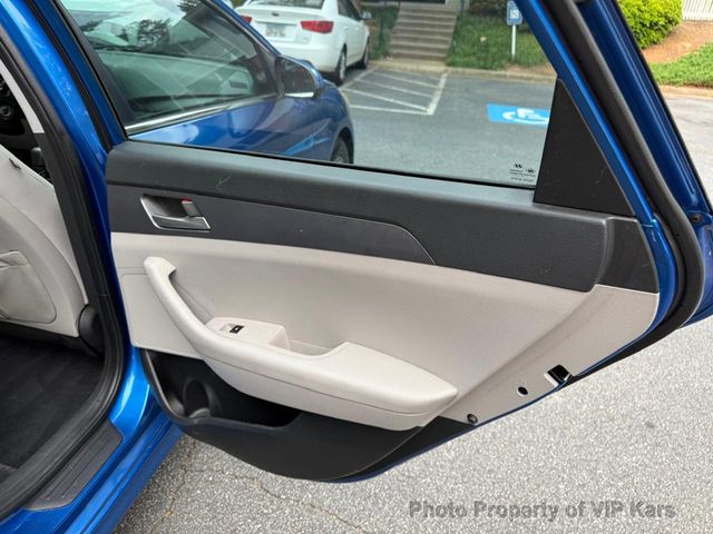 2018 Hyundai Sonata SE 2.4L - 23022507 - 9