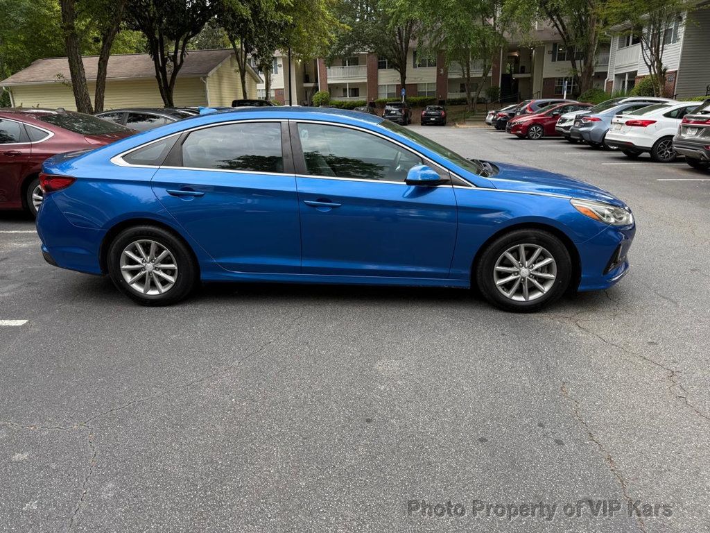 2018 Hyundai Sonata SE 2.4L - 23022507 - 3