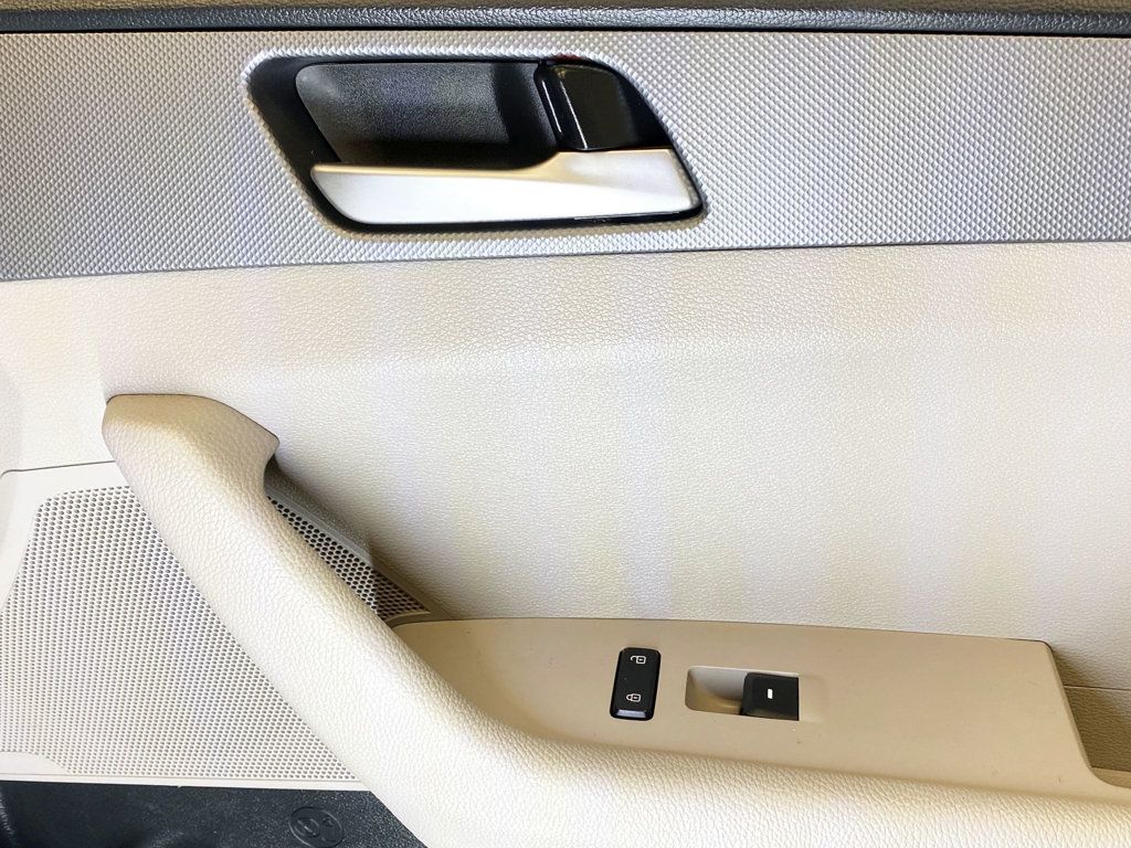 2018 Hyundai Sonata SE 2.4L - 22940663 - 38