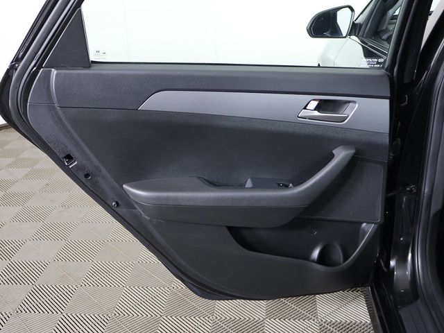 2018 Hyundai Sonata SE 2.4L - 23085178 - 21