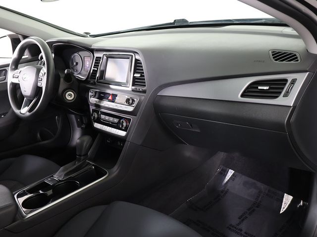 2018 Hyundai Sonata SE 2.4L - 23085178 - 24
