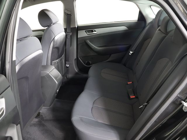 2018 Hyundai Sonata SE 2.4L - 23085178 - 29
