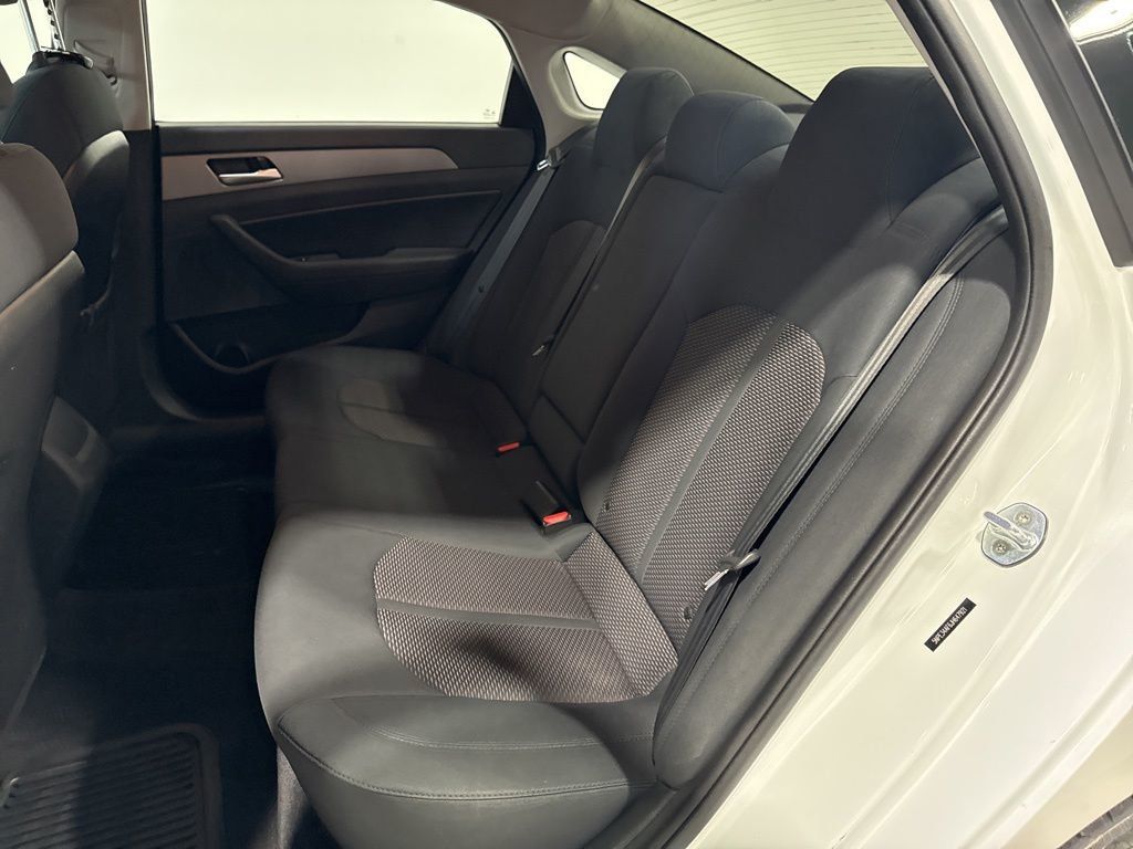 2018 Hyundai Sonata SEL 2.4L - 23033880 - 27
