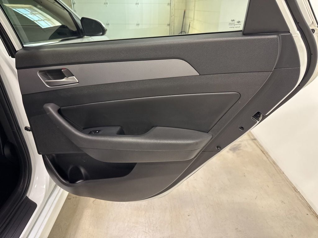 2018 Hyundai Sonata SEL 2.4L - 23033880 - 34