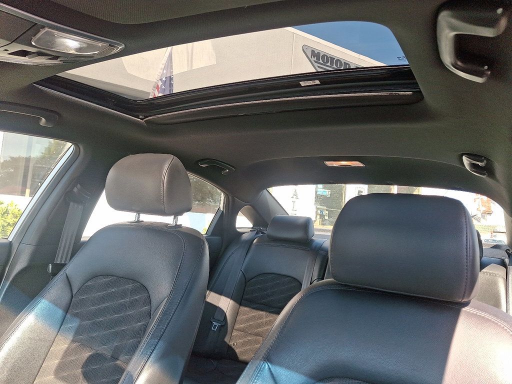2018 Hyundai Sonata Sport 2.0T photo 13