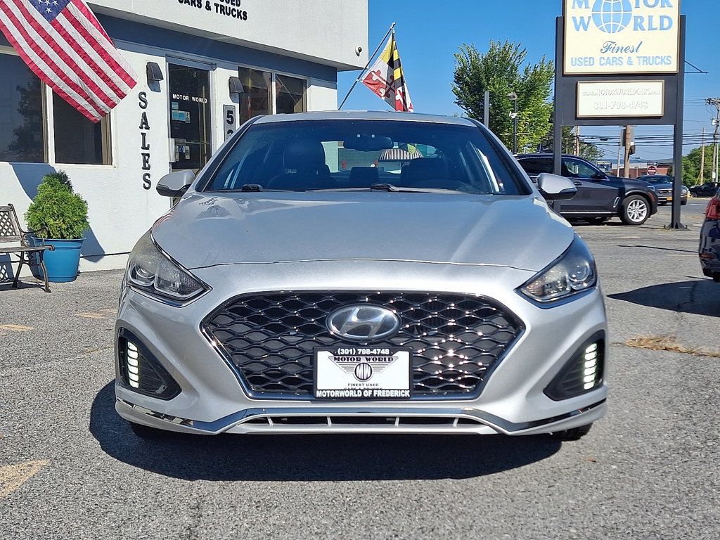 2018 Hyundai Sonata Sport 2.0T photo 2