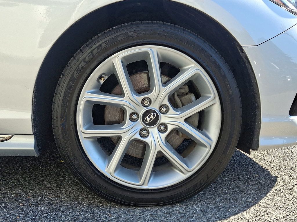 2018 Hyundai Sonata Sport 2.0T photo 8