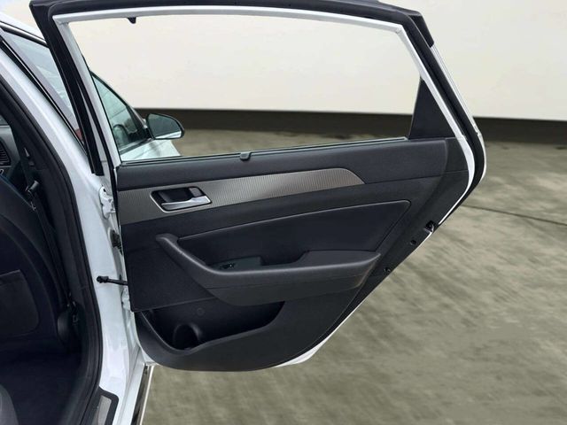 2018 Hyundai Sonata Sport 2.0T - 22991126 - 17