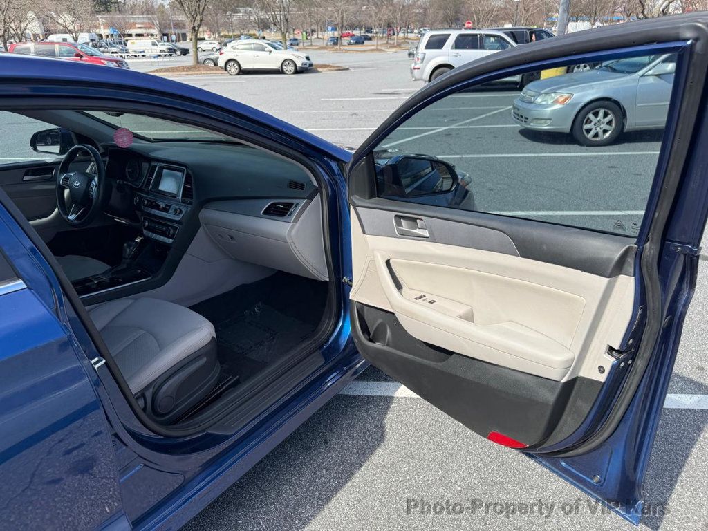 2018 Hyundai Sonata Sport 2.4L - 22981918 - 21