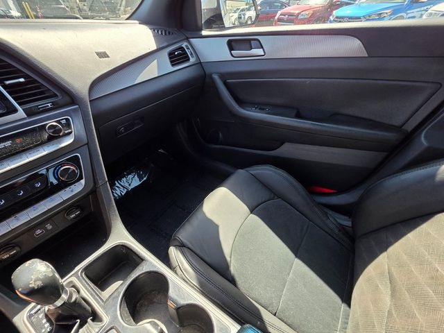 2018 Hyundai Sonata Sport 2.4L - 22930876 - 29