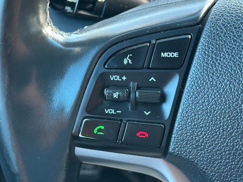 2018 Hyundai Tucson Limited AWD - 22880874 - 34