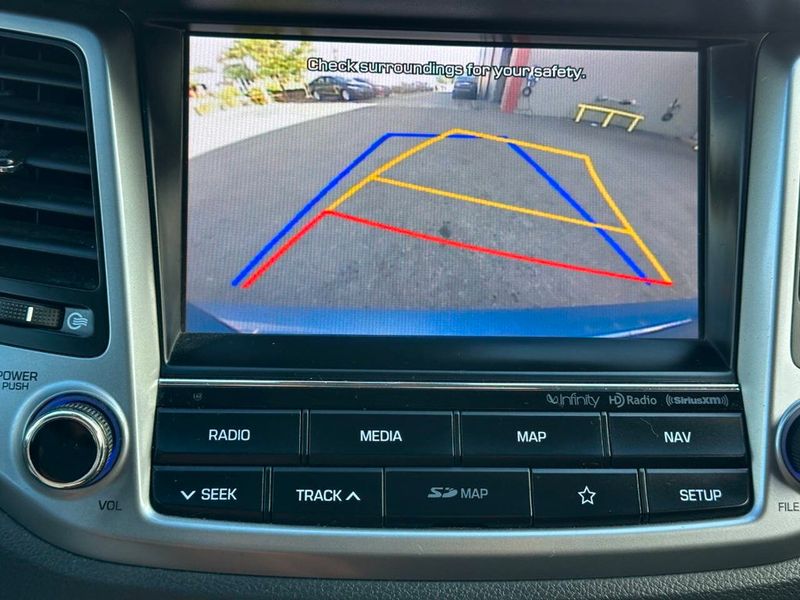 2018 Hyundai Tucson Limited AWD - 22880874 - 38