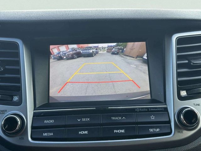 2018 Hyundai Tucson Limited AWD - 23043557 - 10
