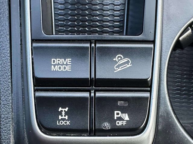2018 Hyundai Tucson Limited AWD - 23043557 - 11