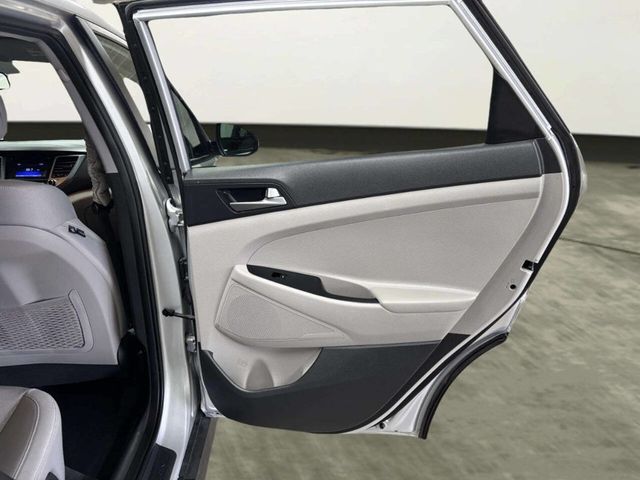 2018 Hyundai Tucson SE FWD - 23020822 - 16