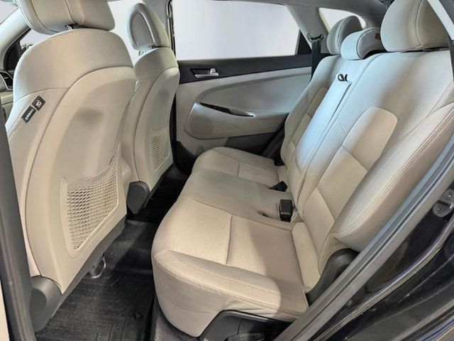 2018 Hyundai Tucson SEL AWD - 23007356 - 18