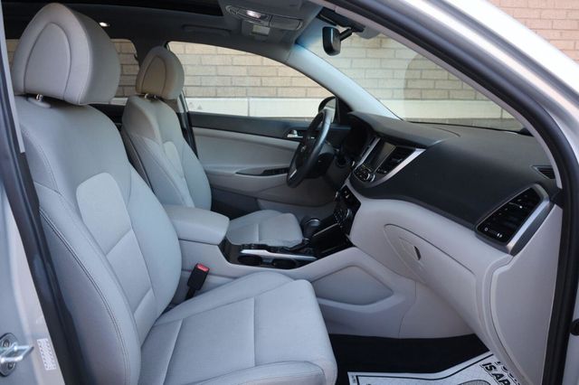 2018 Hyundai Tucson Value - 23069410 - 28
