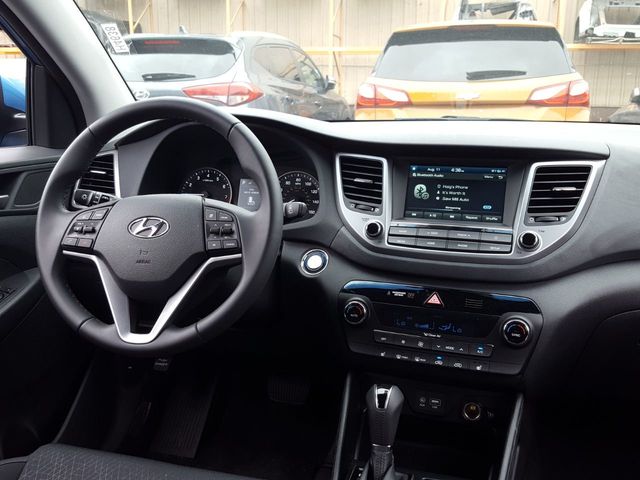 2018 Hyundai Tucson Value Edition w/Panoramic Roof - 18291677 - 9