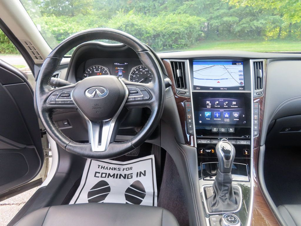 2018 Infiniti Q50 3.0t LUXE AWD photo 29