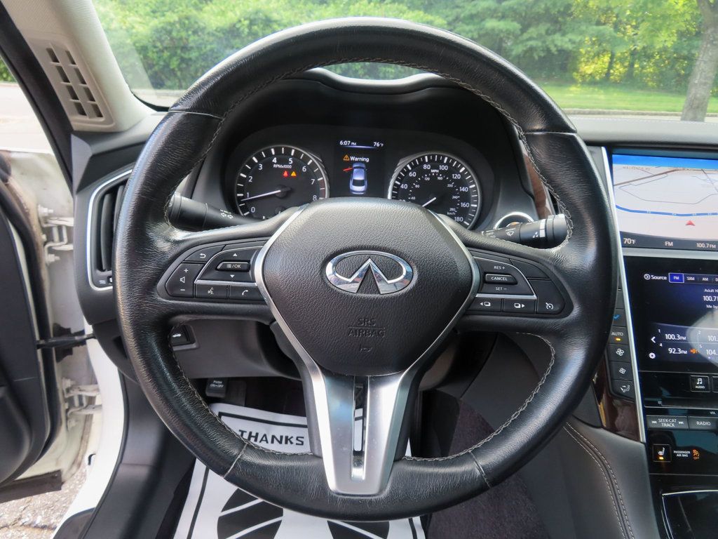 2018 Infiniti Q50 3.0t LUXE AWD photo 34