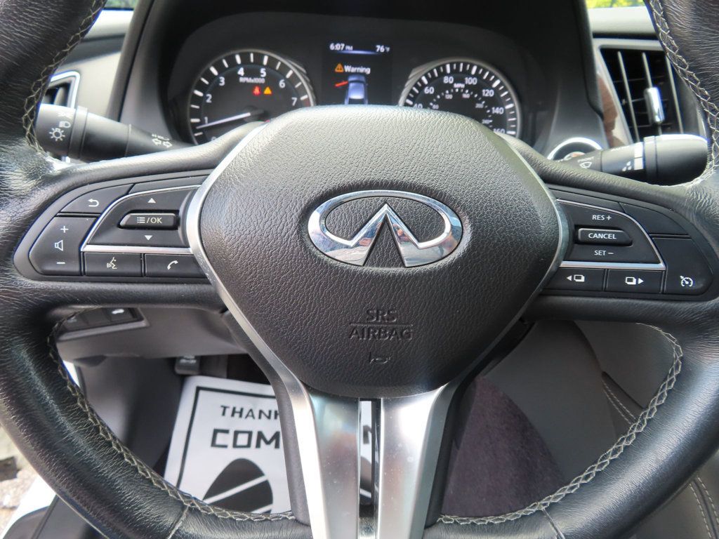 2018 Infiniti Q50 3.0t LUXE AWD photo 35