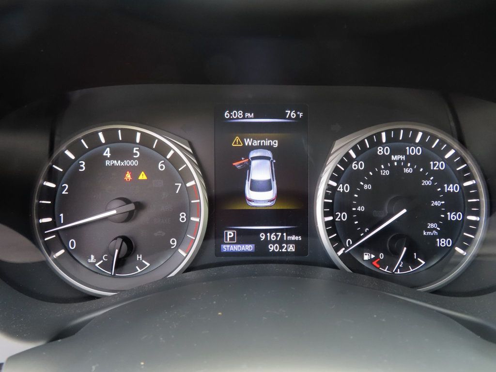 2018 Infiniti Q50 3.0t LUXE AWD photo 36