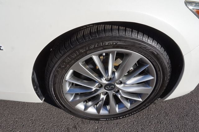 2018 INFINITI Q50 3.0T LUXE, PREMIUM WHEELS, MOON ROOF, LEATHER SEATS, BACKUP CAM - 22971455 - 13