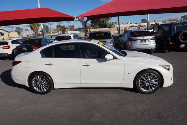 2018 INFINITI Q50 3.0T LUXE, PREMIUM WHEELS, MOON ROOF, LEATHER SEATS, BACKUP CAM - 22971455 - 4