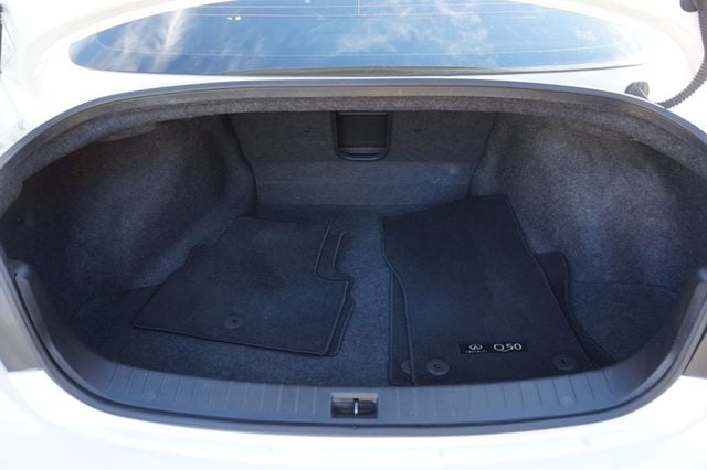 2018 INFINITI Q50 3.0T LUXE, PREMIUM WHEELS, MOON ROOF, LEATHER SEATS, BACKUP CAM - 22971455 - 7