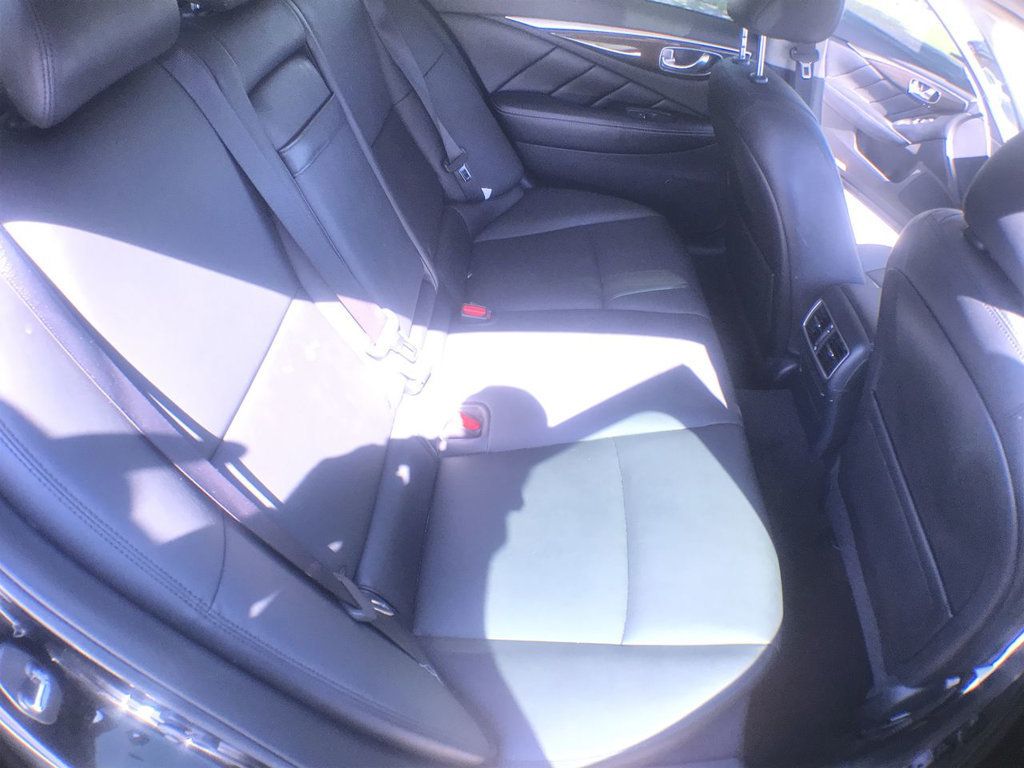 2018 Infiniti Q50 3.0t LUXE photo 22