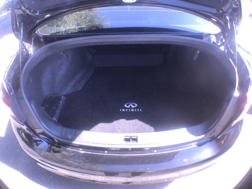 2018 Infiniti Q50 3.0t LUXE photo 23